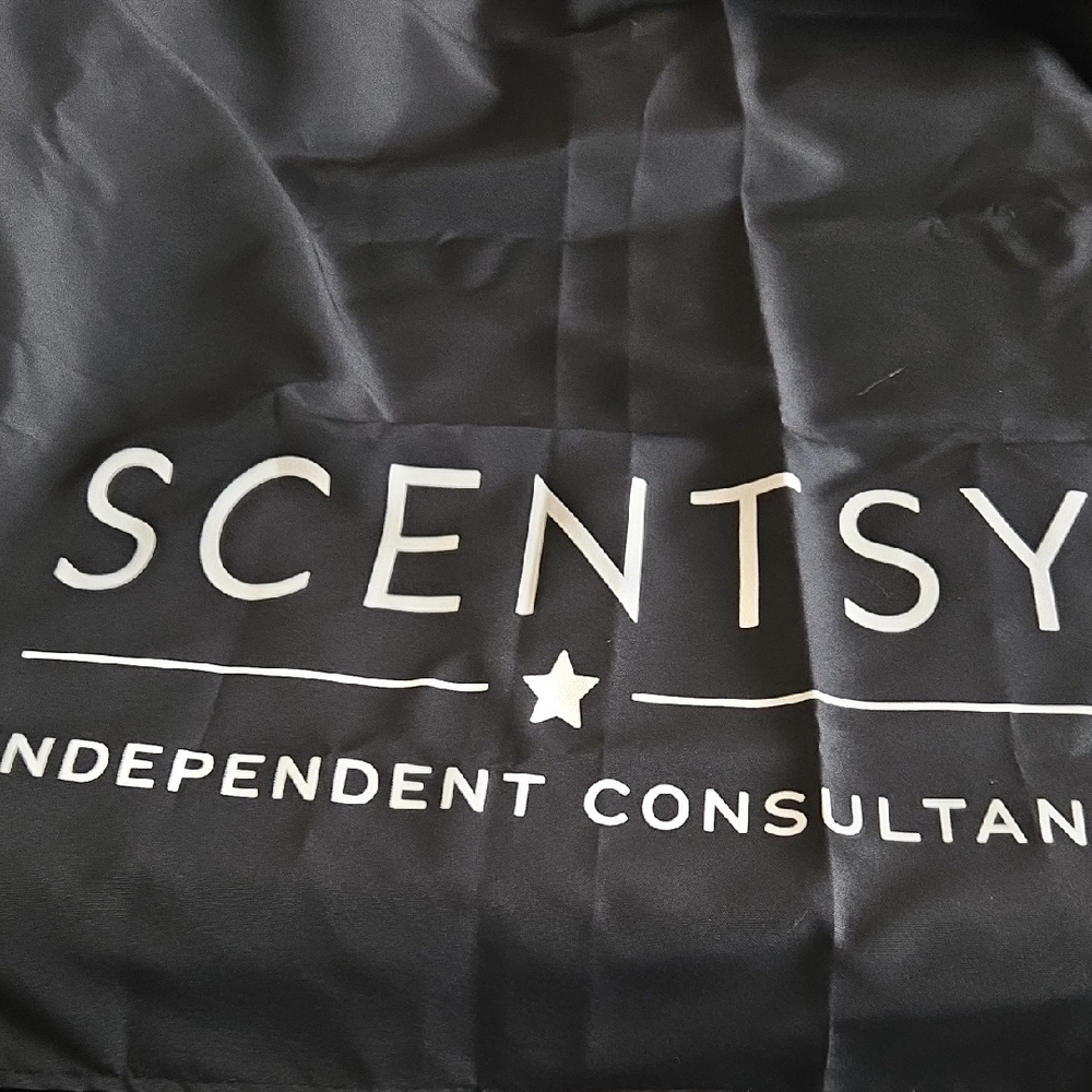 Scentsy Black and White Consultant Display Tablecloth